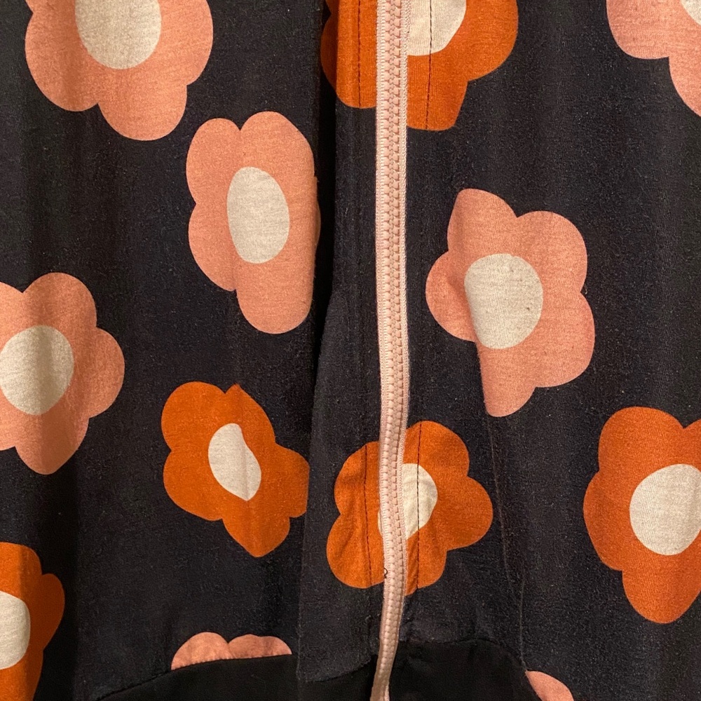 MISSLOOK Black and Orange Lightweight Hoodie - Picture 4 of 5